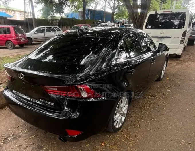 Lexus IS 300 AWD 2017 Black