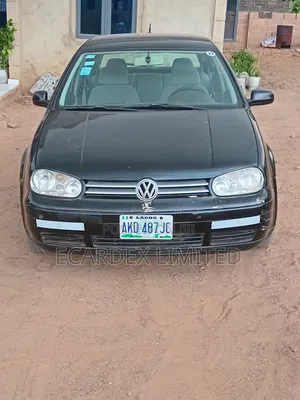 Volkswagen Golf 1.6 2000 Black