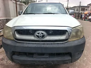 Toyota Hilux 2.7 VVT-i 4X4 SRX 2009 White