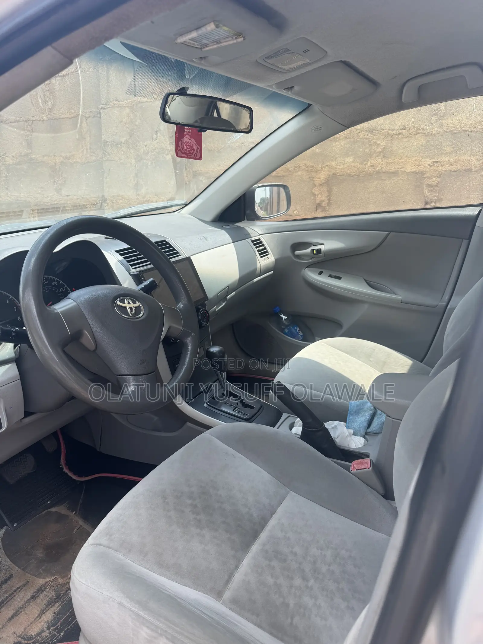 Toyota Corolla 2010 Silver