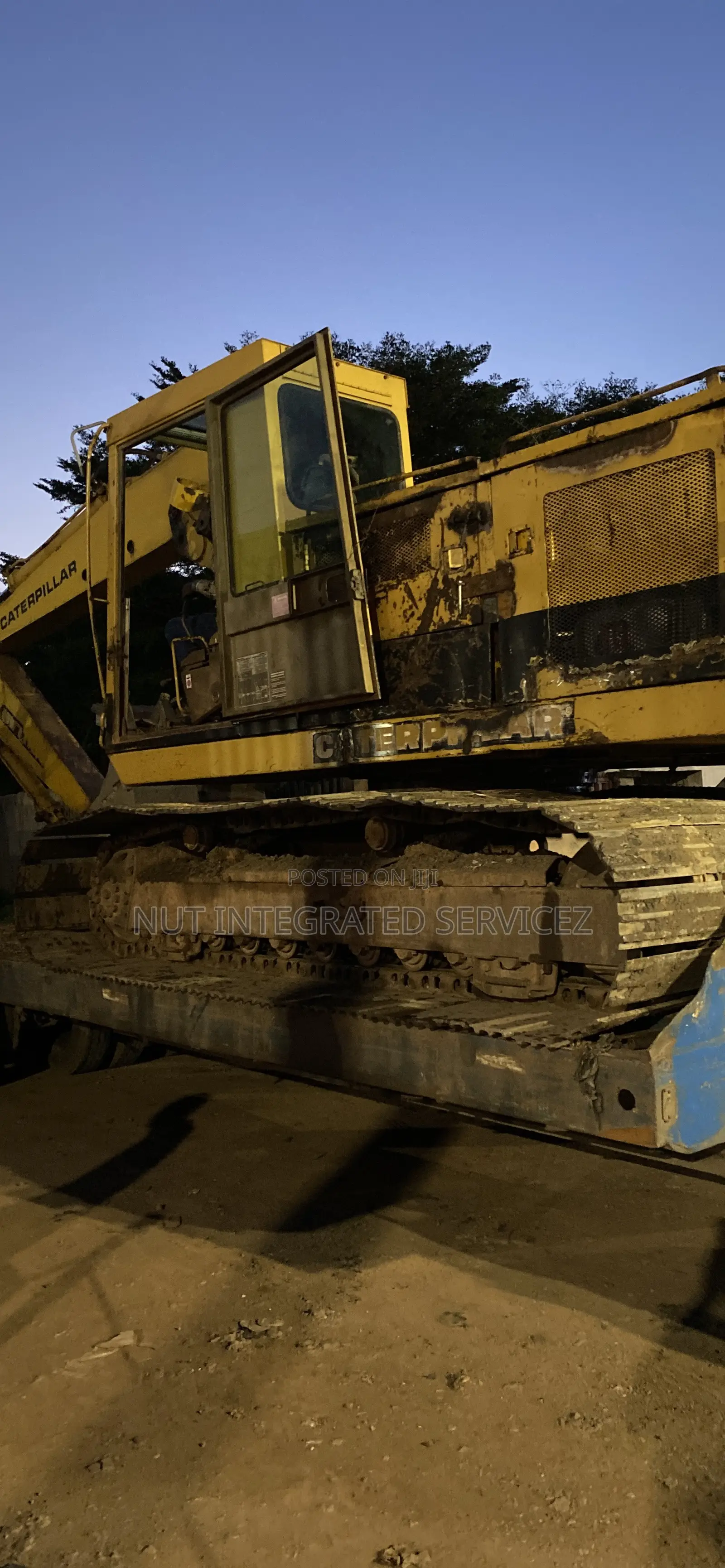 Hire Excavator for Your Constr Project