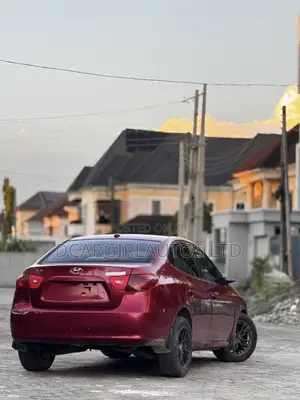 Hyundai Elantra 2010 Red