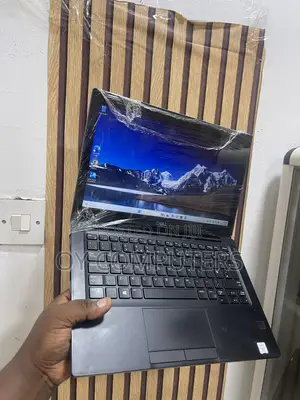 Laptop Dell Latitude 7390 8GB Intel Core i7 SSD 256GB