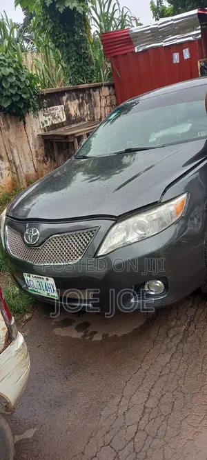 Toyota Camry 2010 Gray