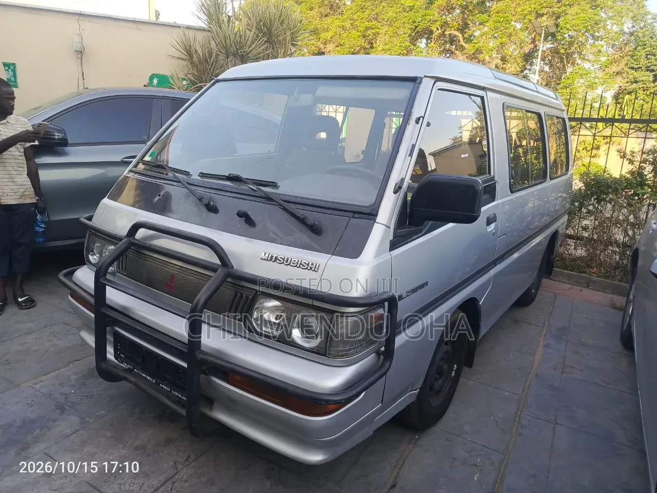 Mitsubishi L300 2003 Silver