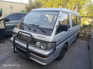 Mitsubishi L300 2003 Silver