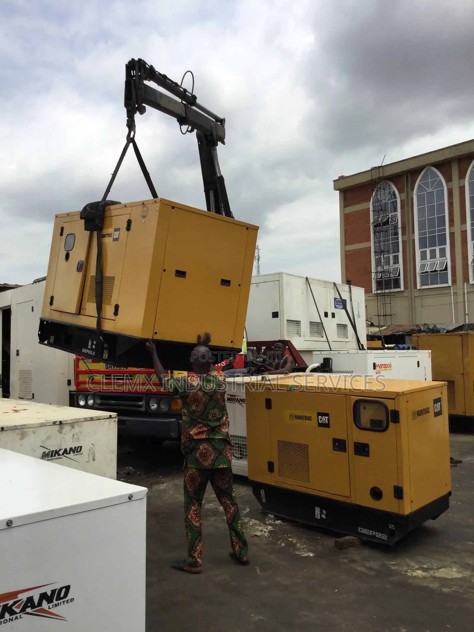 Heavy Lifting Hiab Truck Services