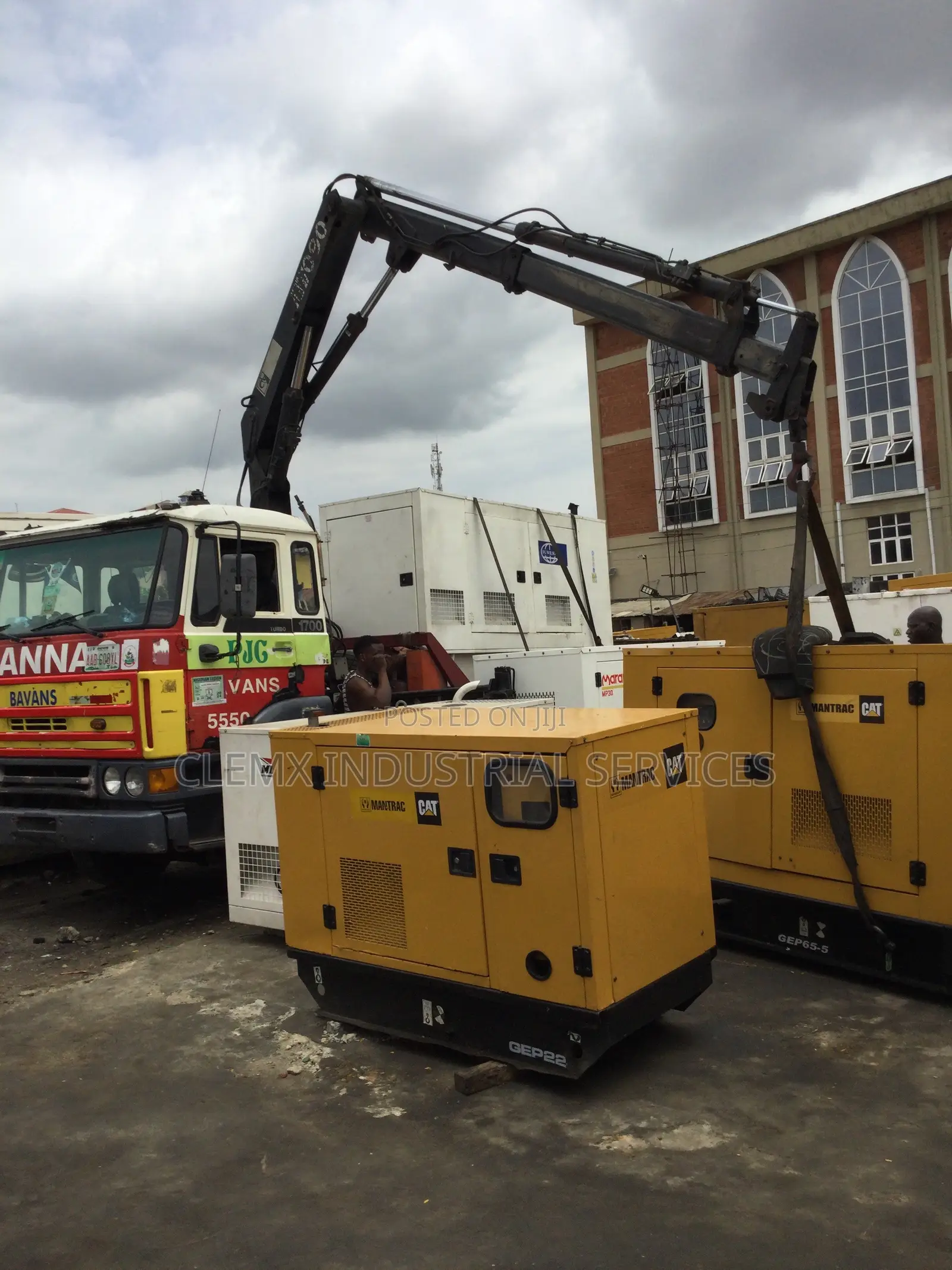 Heavy Lifting Hiab Truck Services