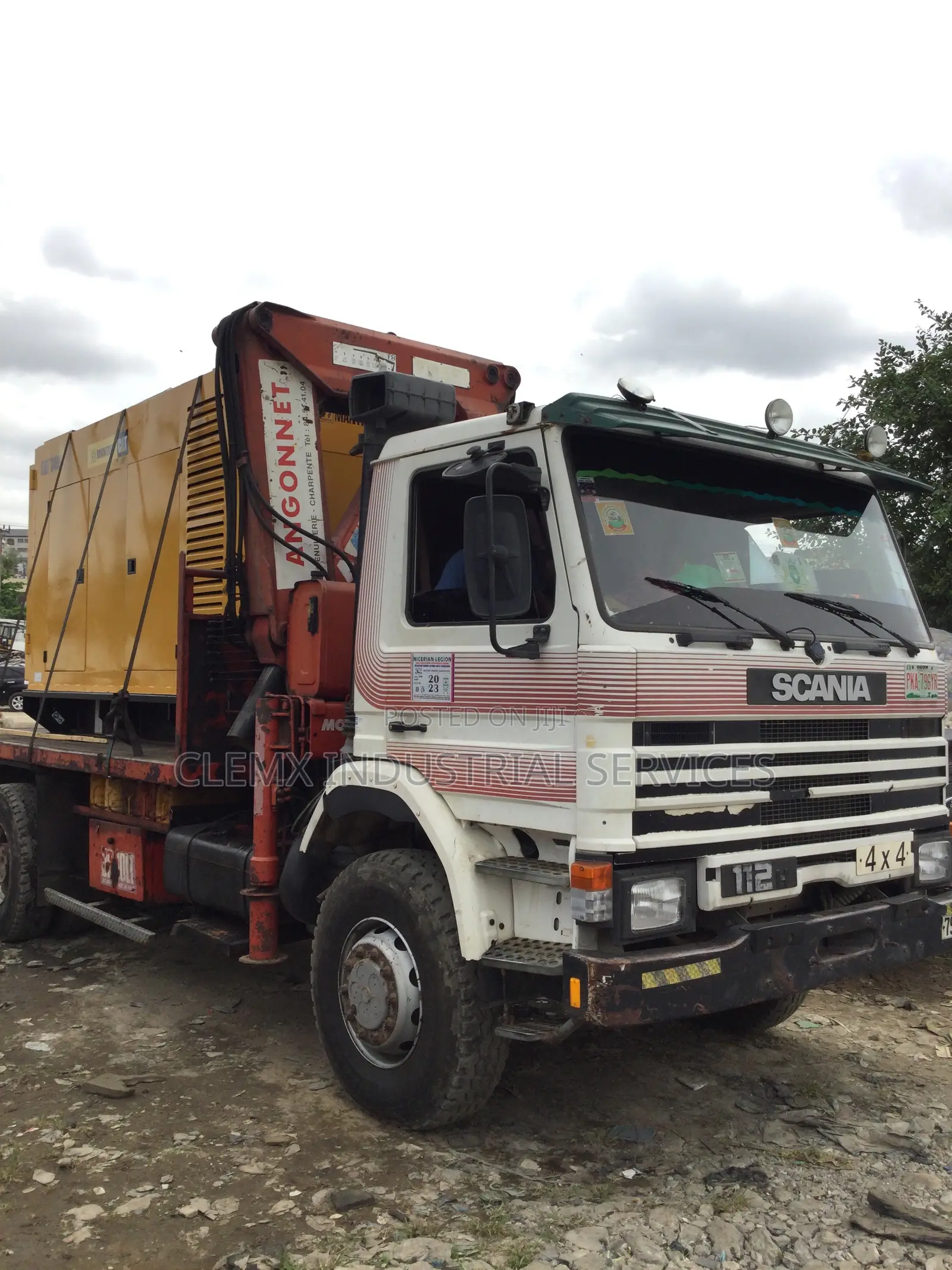 Heavy Lifting Hiab Truck Services