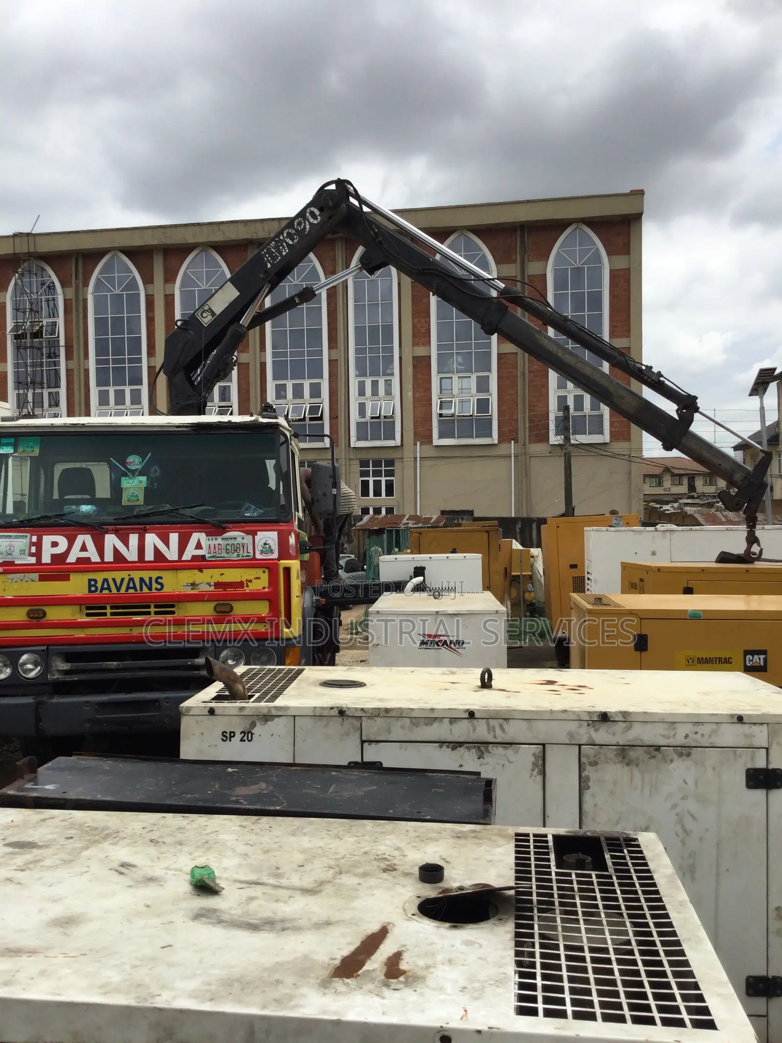 Heavy Lifting Hiab Truck Services