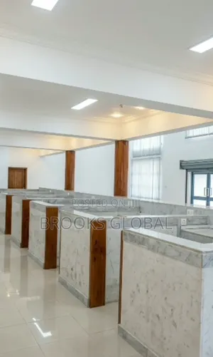 Bank Building at Ugbowo, Benin Lagos Rd for Lease