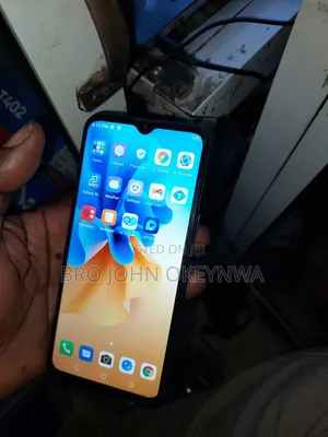 Tecno Spark 7 32 GB Silver