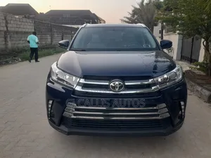 Toyota Highlander XLE 4dr SUV AWD (3.5L 6cyl 6A) 2015 Blue
