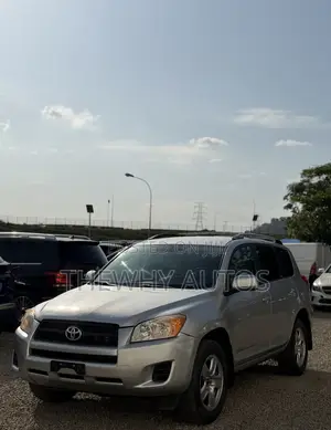 Toyota RAV4 2.5 2010 Silver