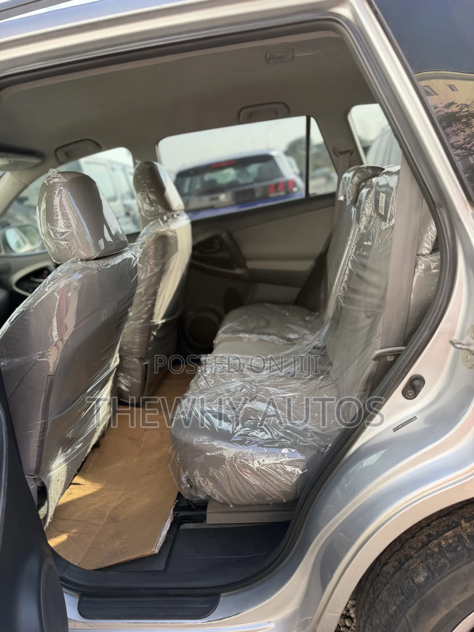 Toyota RAV4 2.5 2010 Silver