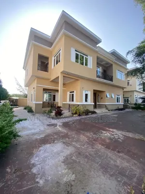 5bdrm Duplex in Mega Mound, Ikota for rent