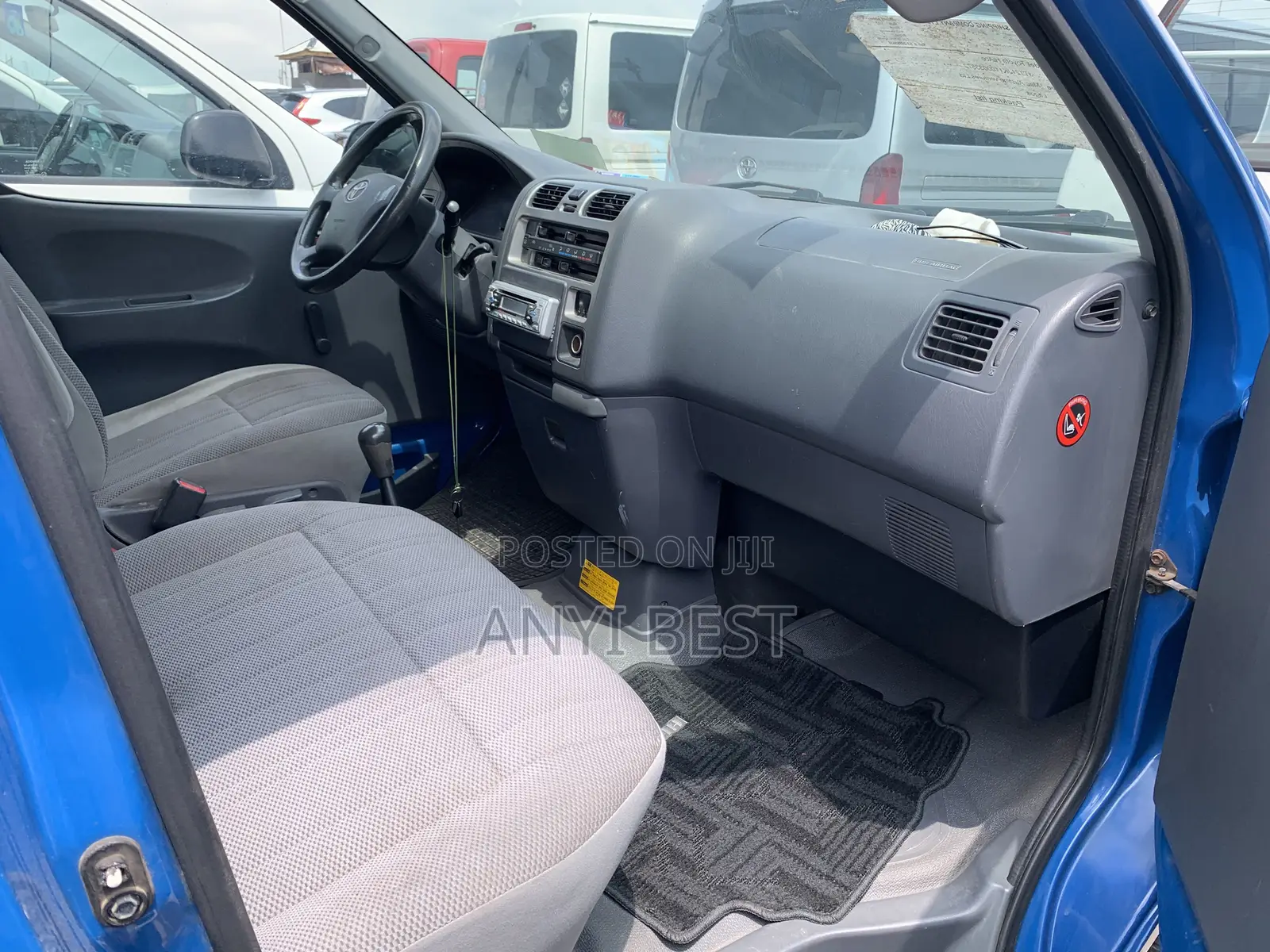 Toyota HiAce 2007 Blue