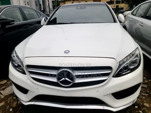 Mercedes-Benz C400 4Matic AWD Sedan (3.0L V6 7A) 2015 White
