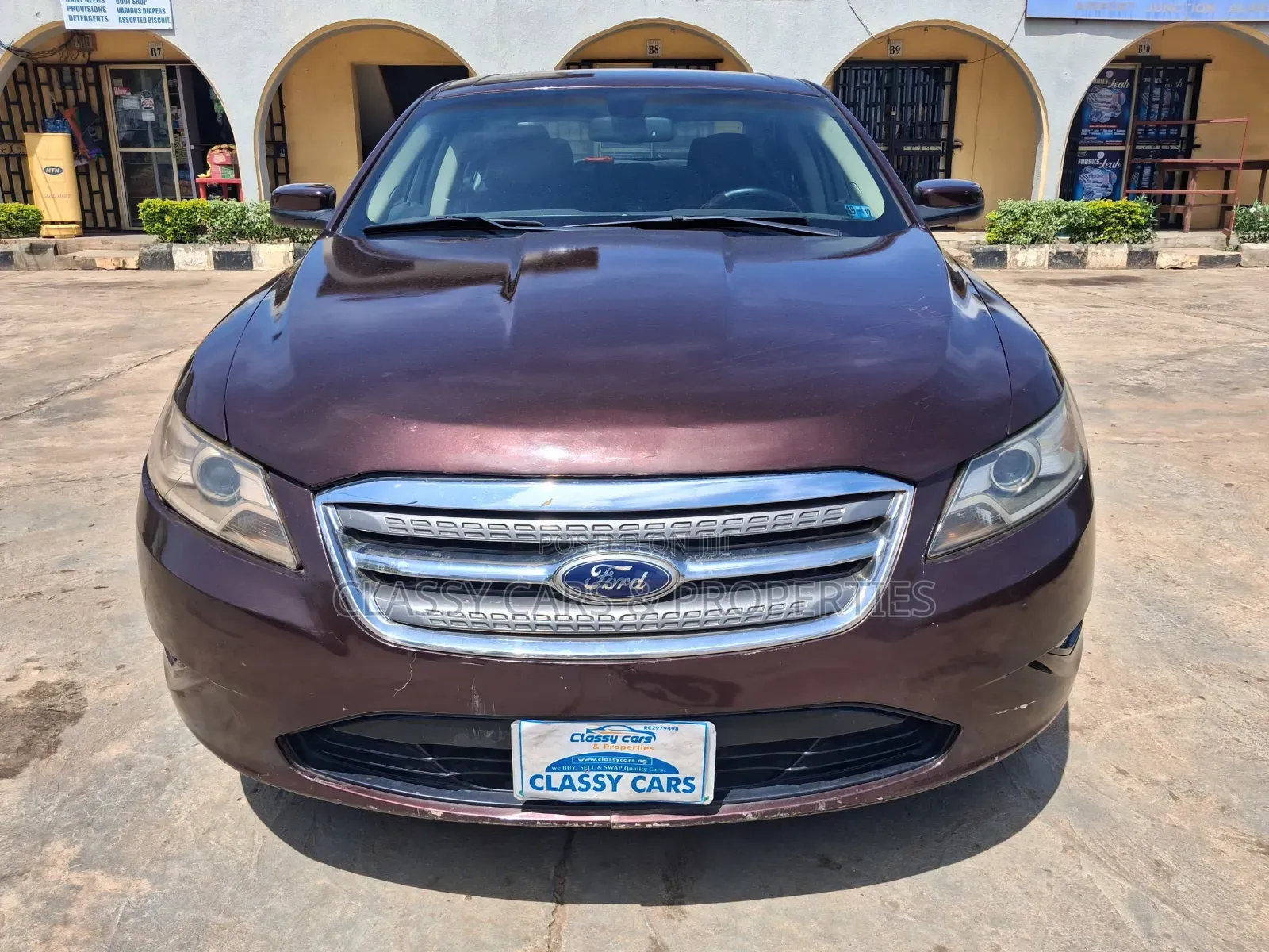 Ford Taurus SEL 2011 Burgundy