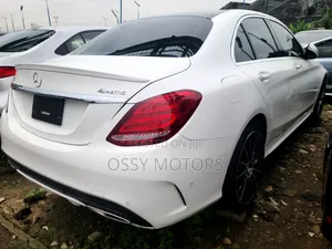 Mercedes-Benz C400 4Matic AWD Sedan (3.0L V6 7A) 2015 White