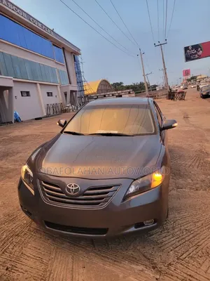 Toyota Camry LE 4dr Sedan (2.4L 4cyl 5A) 2009 Gray
