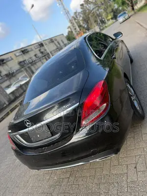 Mercedes-Benz C300 2014 Black