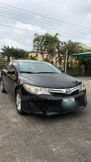 Toyota Camry LE 4dr Sedan (2.5L 4cyl 6A) 2013 Black