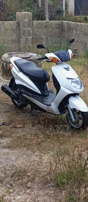 Yamaha 2007 White