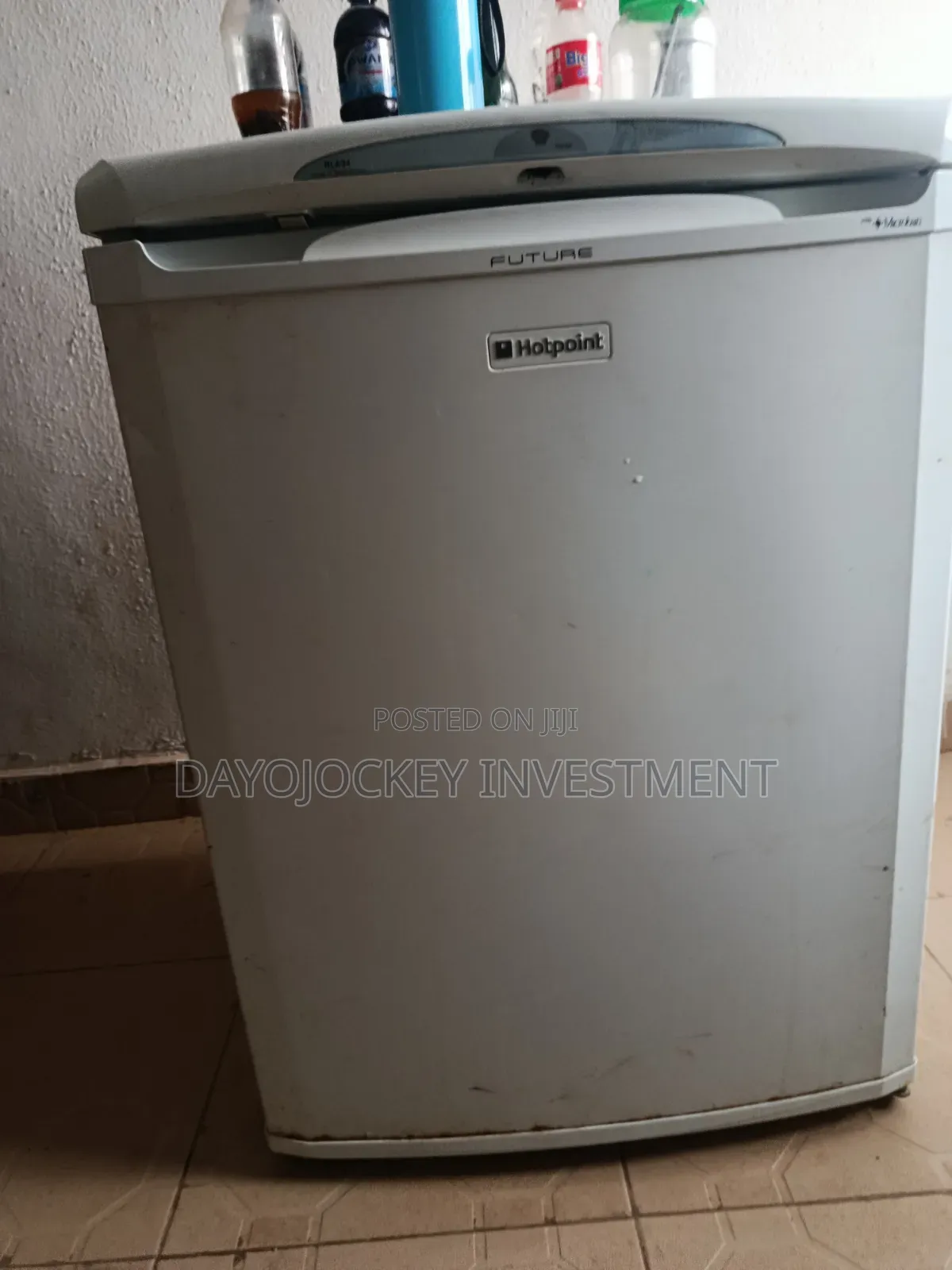 200Ltr Hotpoint Refrigerator/Fridge