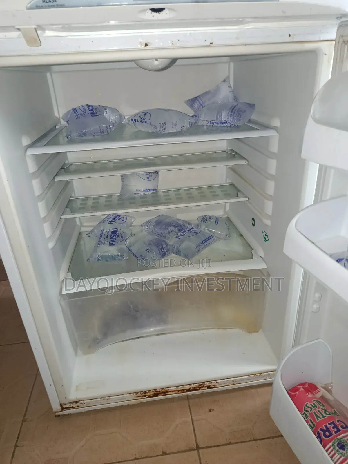 200Ltr Hotpoint Refrigerator/Fridge