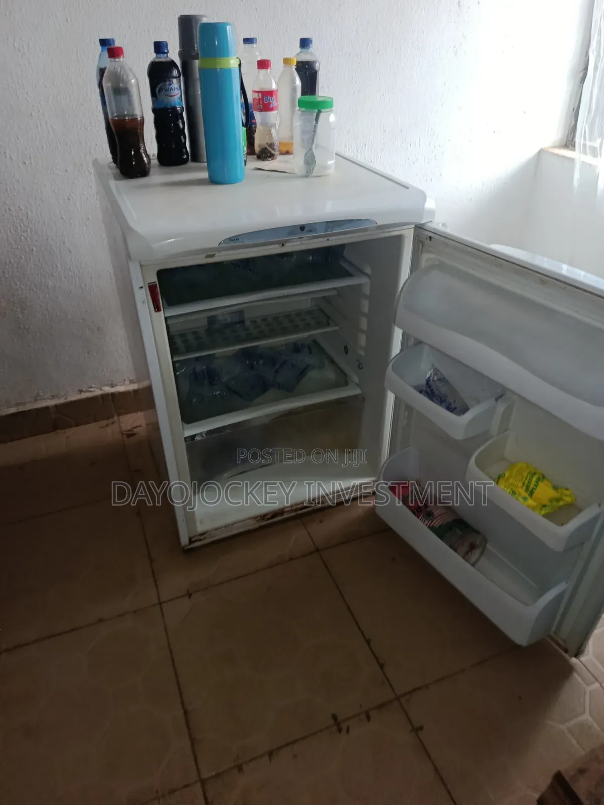 200Ltr Hotpoint Refrigerator/Fridge