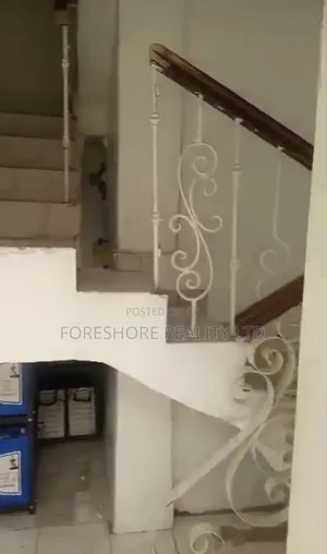 Mini Flat in Mafoluku for rent
