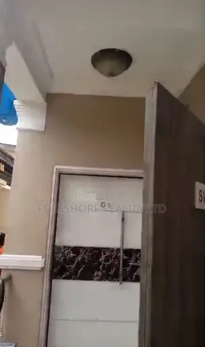 Mini Flat in Mafoluku for rent