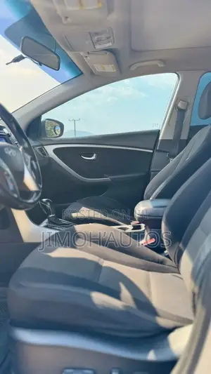 Hyundai Elantra 2013 Silver