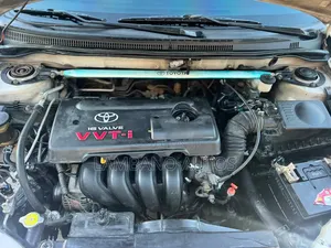 Toyota Corolla 2004 Silver