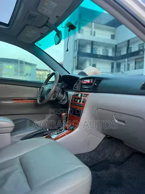 Toyota Corolla 2004 Silver