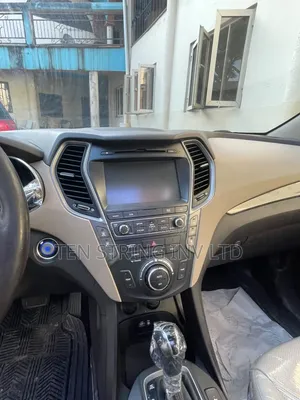 Hyundai Santa Fe Limited Ultimate AWD 2018 Black