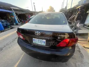 Toyota Corolla 2009 Black