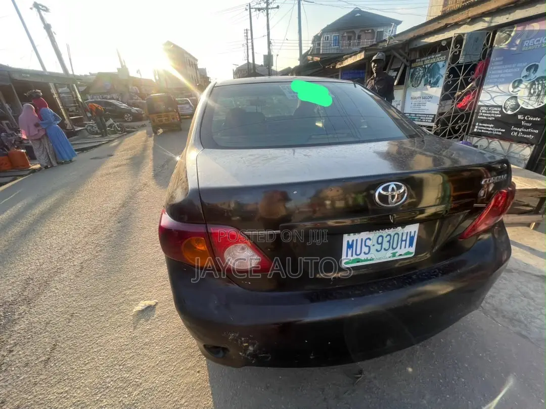 Toyota Corolla 2009 Black
