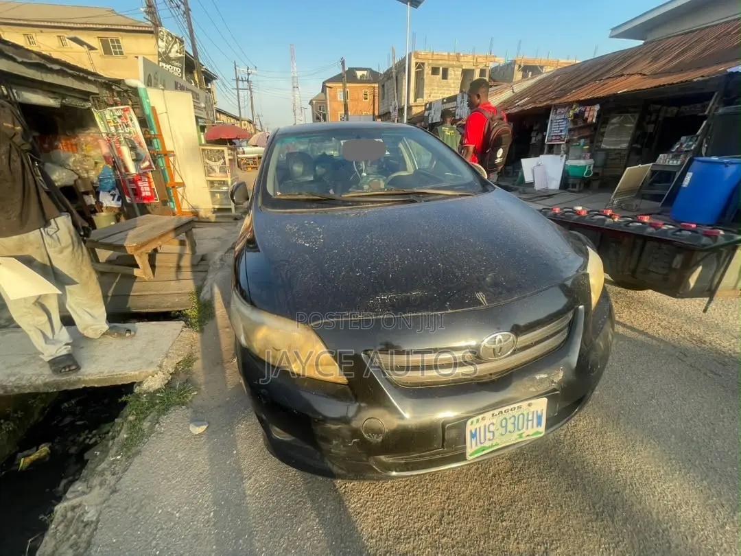 Toyota Corolla 2009 Black