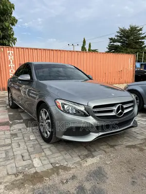 Mercedes-Benz C300 2016 Gray
