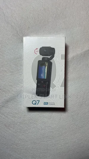 Q7 Action Camera 1.9inch Screen 1800 Rotation Handheld Pocket Camera