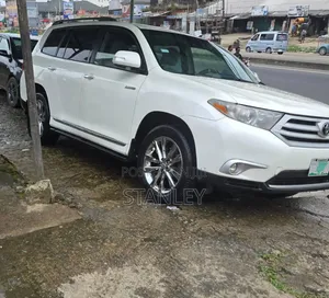 Toyota Highlander 2011 White