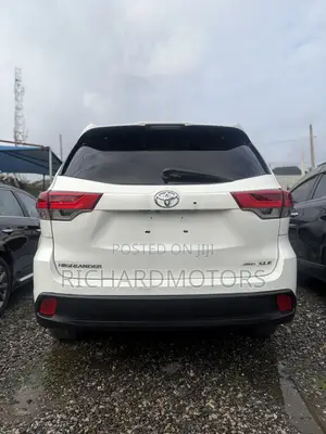 Toyota Highlander XLE 2019 White