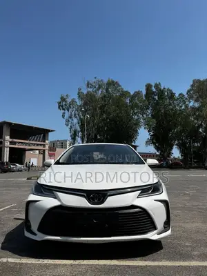 New Toyota Corolla XSE 2023 White