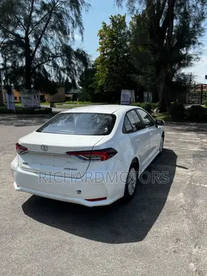 New Toyota Corolla XSE 2023 White