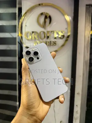 Apple iPhone 15 Pro 128 GB Silver