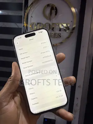 Apple iPhone 15 Pro 128 GB Silver
