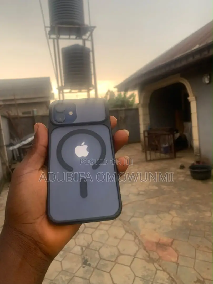 Apple iPhone 12 64 GB Blue
