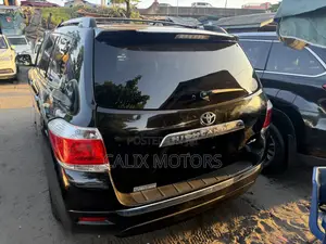 Toyota Highlander 2013 Black